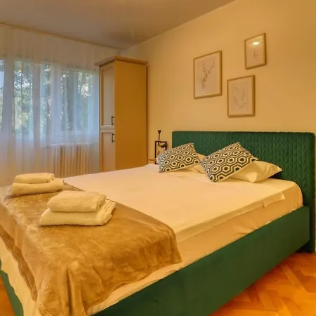 Quito - Stylish & Quiet * Bukareszt