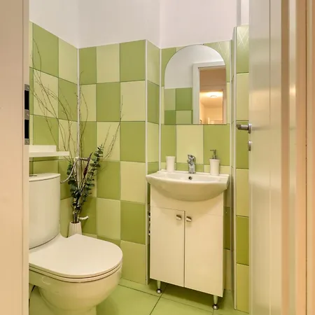 Quito - Stylish & Quiet