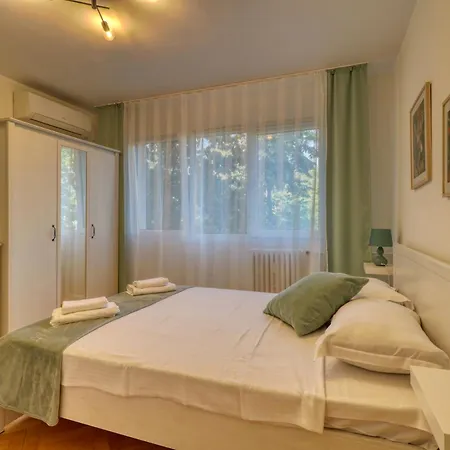 Apartament Quito - Stylish & Quiet