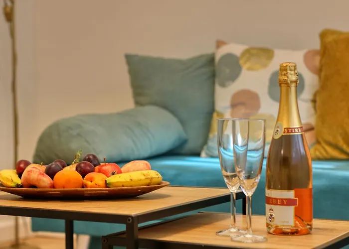 Апартаменти Quito - Stylish & Quiet Бухарест