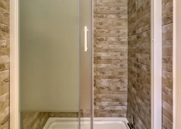 Апартаменти Quito - Stylish & Quiet *